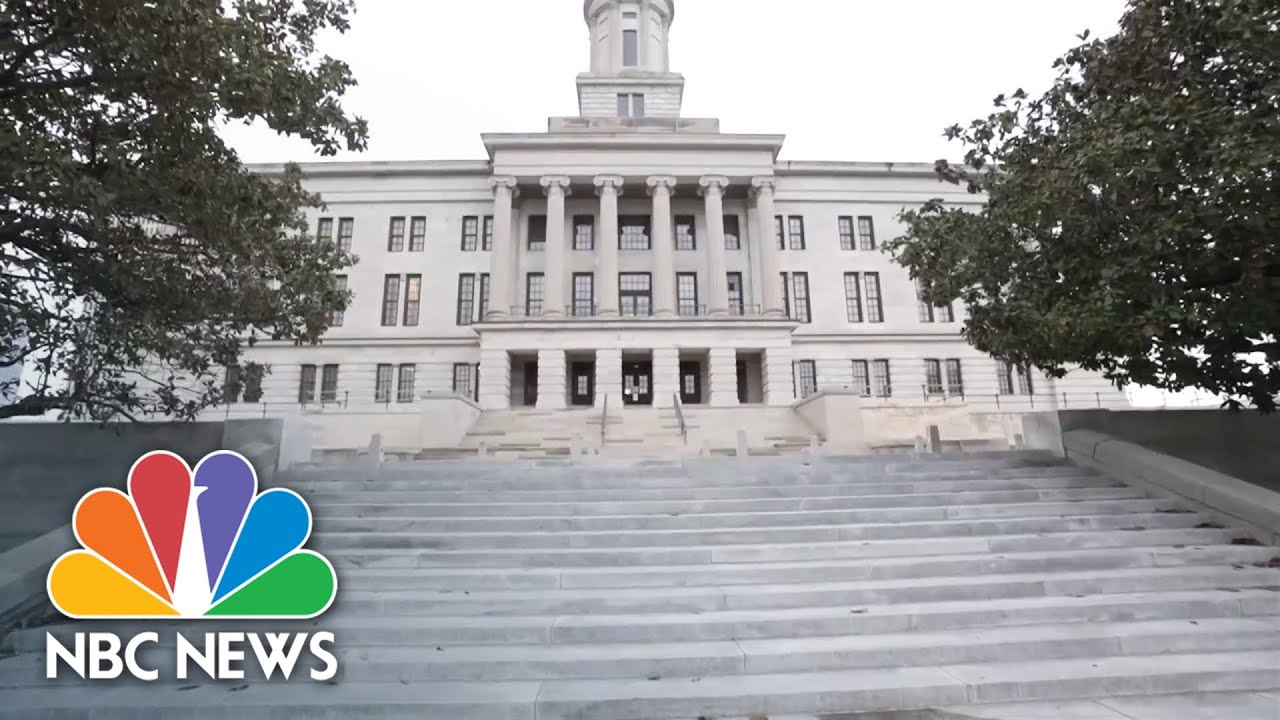 Tennessee law restricting drag performances goes into effect at midnight