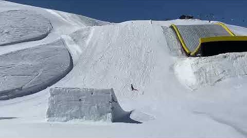 QUAD FRONT FLIP ATTEMPT SKIING
