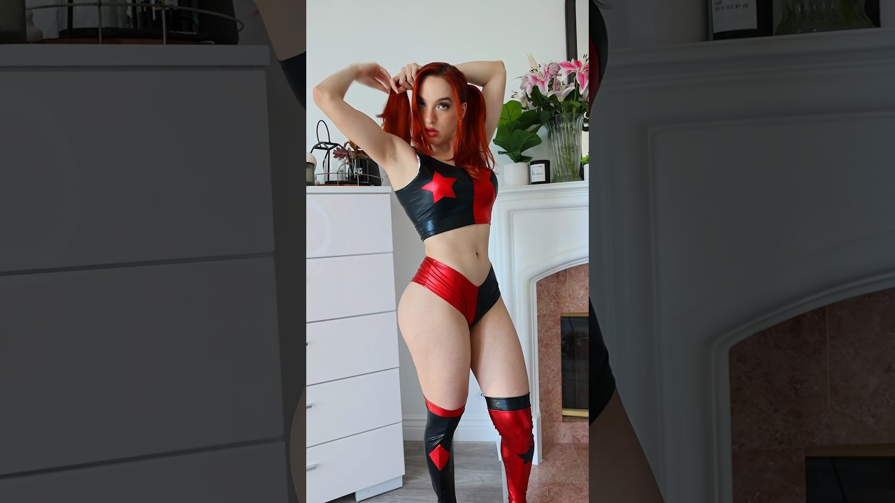 Harley Quinn Cosplay Try-On