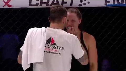 Danish MMA Night: Pannie Kianzad vs. Kerry Hughes