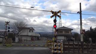 【踏切と電車】JR吾妻線　第二鳥頭平（とっとだいら）踏切