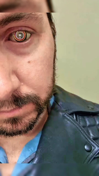 his eyes can light up