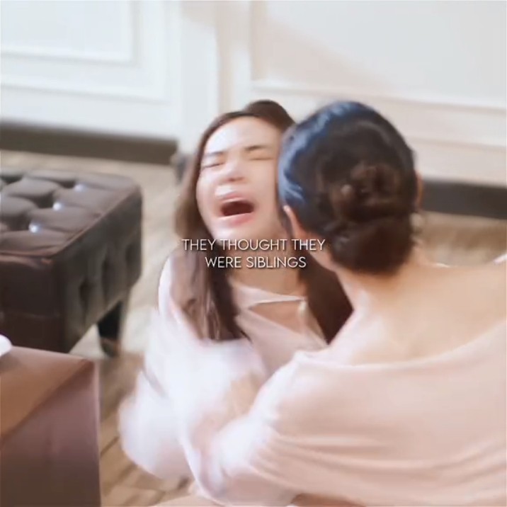 Who remembers the scene🫂✨ #lmsy#glseries#change2561#affairtheseries#lookmhee#sonya#thaigl#wlw#couple