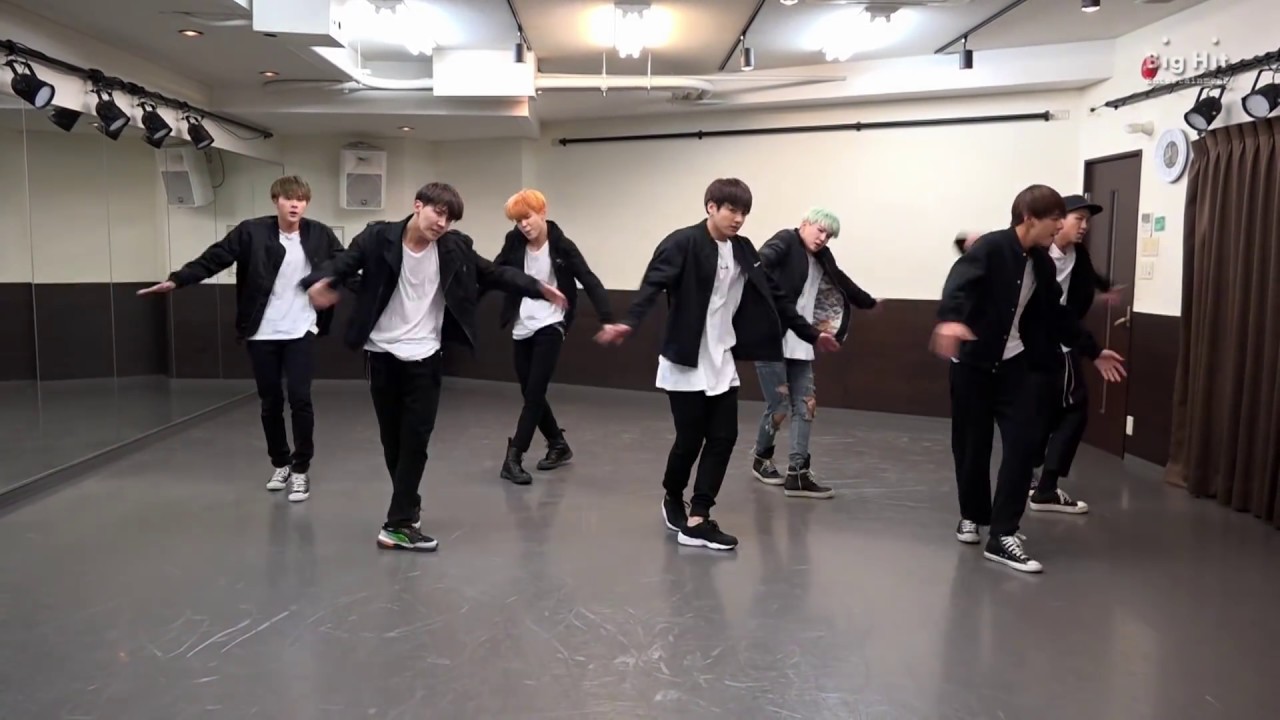 CHOREOGRAPHY BTS  RUN Dance practice