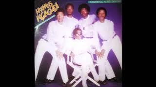 Lazarus Kgagudi And The Neighbours –  Bana Hlompang