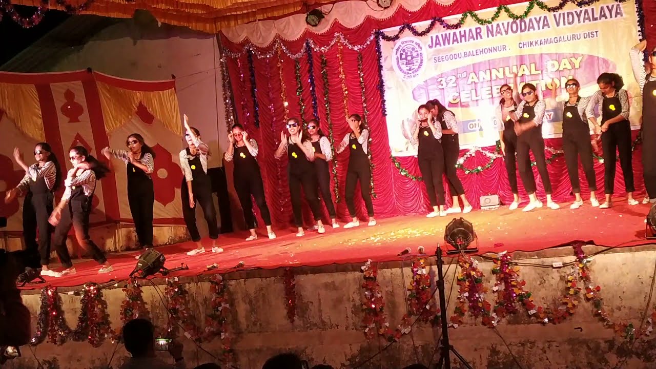 JNV CKM ANNUAL DAY CELEBRATION dance by class 11th girls - YouTube