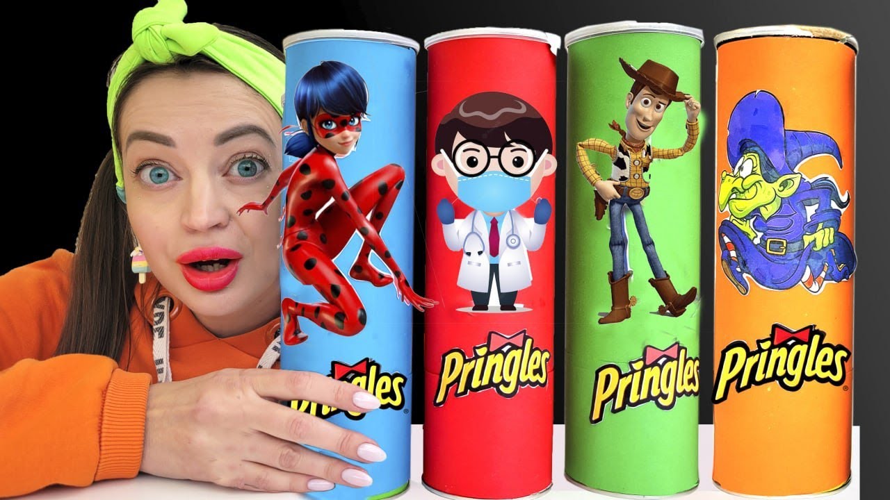 ⁣YumYum Mukbang 손가락 가족 노래 먹는 비디오 Eating Giant Pringles Decoration