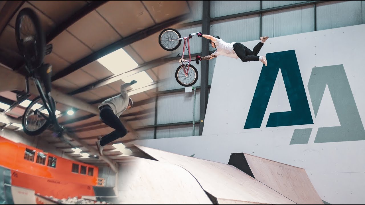 ЧАСТНОЕ ЗАНЯТИЕ В СКЕЙТ-ПАРКЕ ADRENALINE ALLEY С ПРОФЕССИОНАЛАМИ (УЖАСНО!)