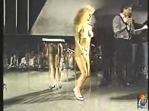 Hot Body Texas vs California Bikini Contest Deborah + bonus clip