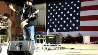 Kid Rock Speech and "All Summer Long" Live in Iraq chords