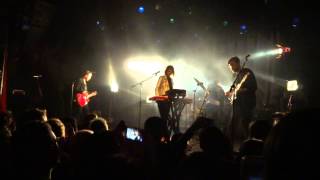 Milo Greene, &quot;Wooden Antlers&quot; into &quot;Heartless&quot;  (Live at El Rey Theatre, Los Angeles, 2-19-2015)
