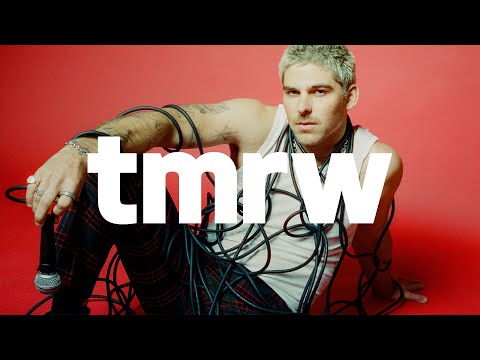 "Upside Down" – GUNNAR x tmrw [EXCLUSIVE LIVE PERFORMANCE]