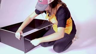 How to Assemble a Bookshelf