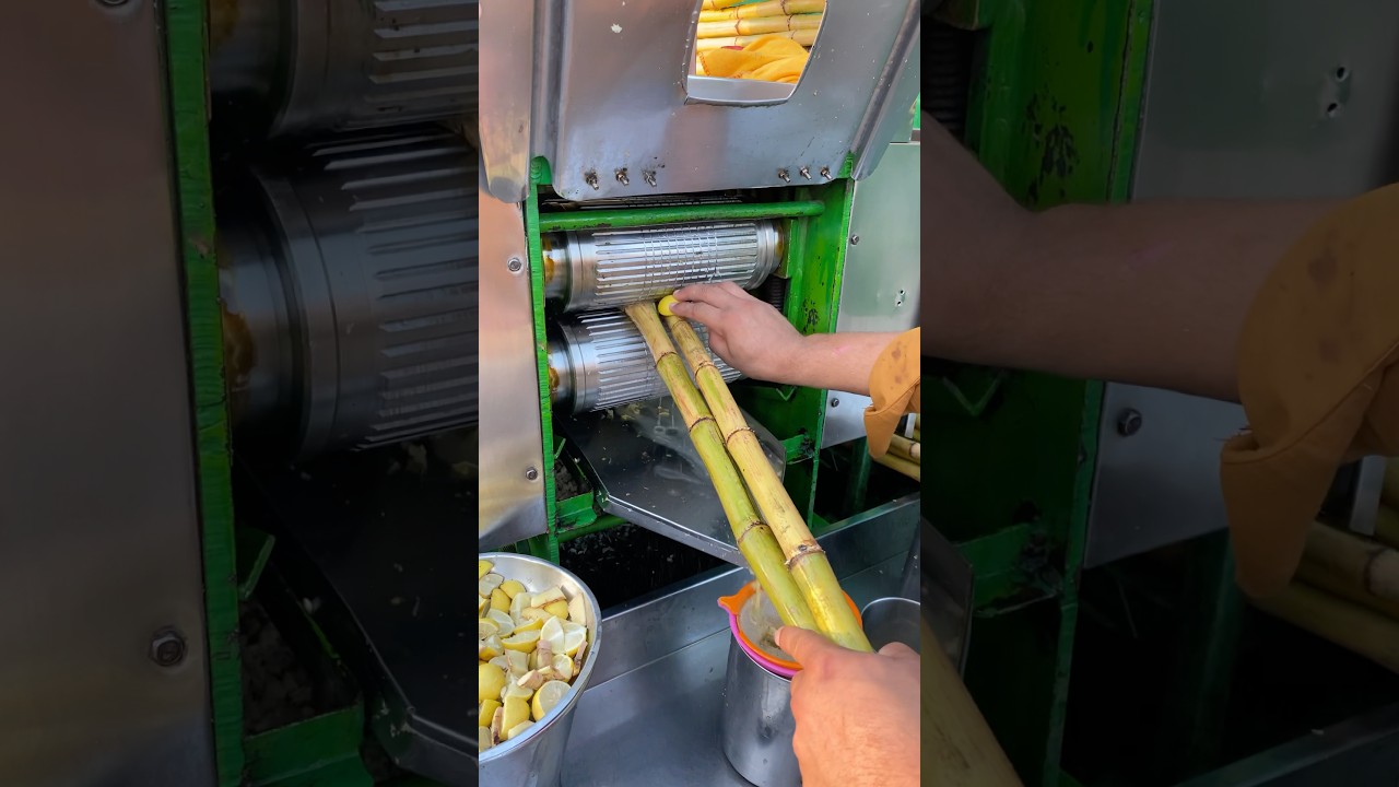Pure Lemon Sugarcane Juice Machine😋#pure #lemon #sugarcane #juice #refreshing #summer #shorts #fyp