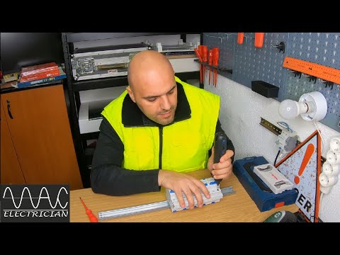 Video: Șurubelniță Electrică: Care șurubelniță-burghiu Electric Este Mai Bună Pentru Casă? Circuitul încărcătorului