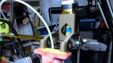 first print on my custom RepRap Prusa made using a SeeMeCNC H1