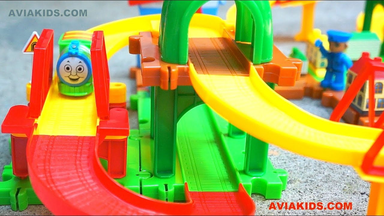 Mainan Kereta Api Sepur Thomas - YouTube