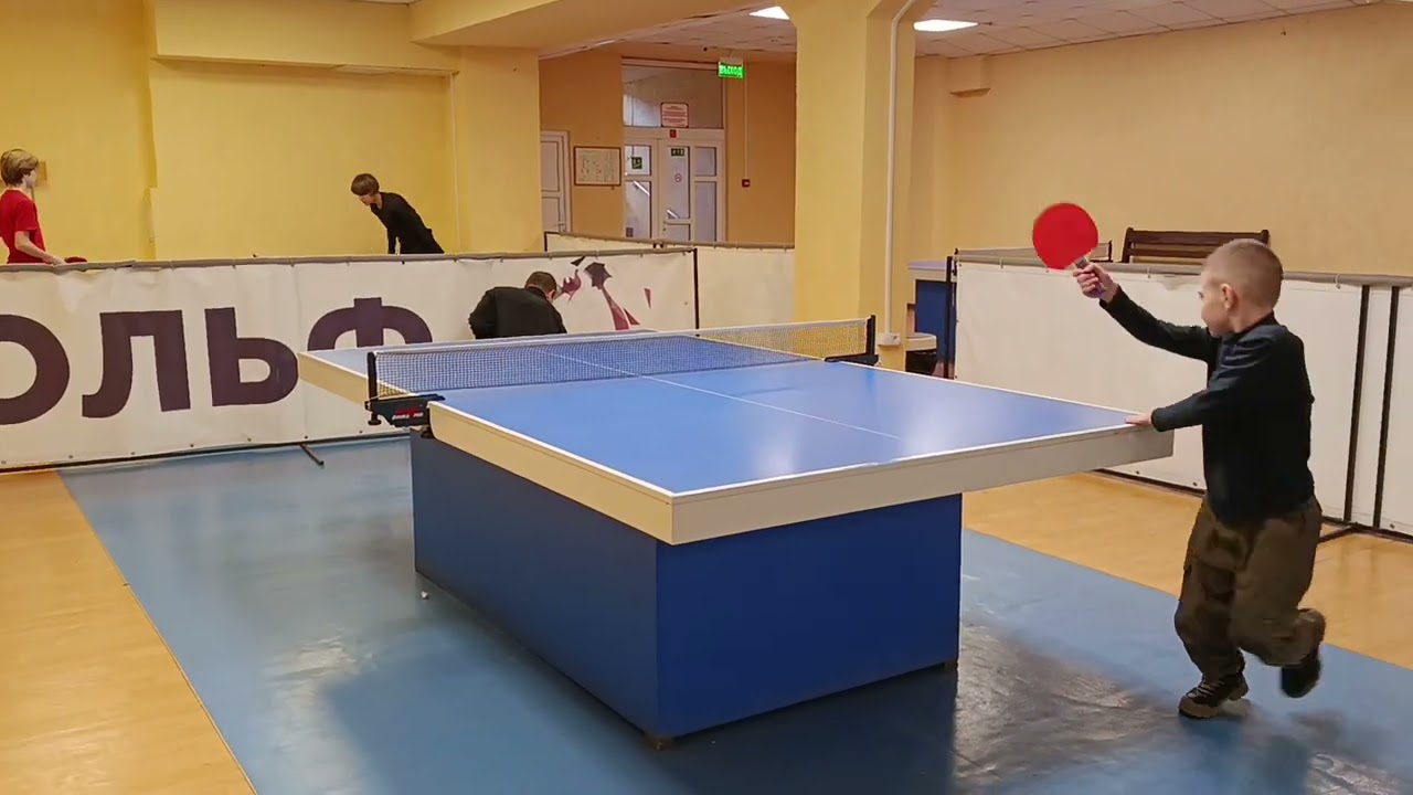 Хочу чтобы это видео было здесь. Теннис сына с отцом. 