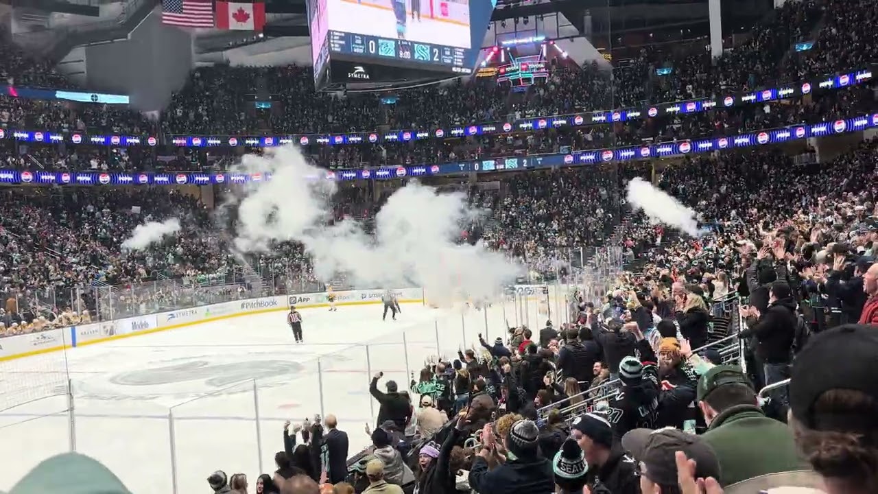 Jamie Oleksiak and Matty Beniers Score 2 Kraken Goals in 10 Seconds, Predators vs Kraken 1/1/25 NHL