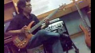 Uce f tekol - Bass Solo