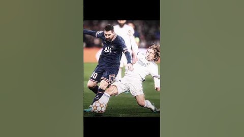 Defender vs Defender🔥 ?#shorts#football#trending#messi#madroic