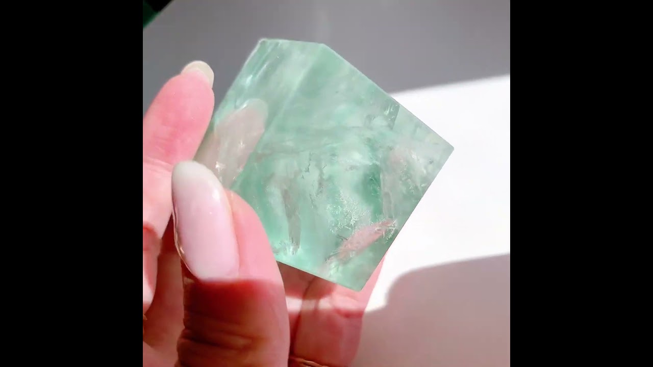 フローライト キューブ型 | その他 | Crystals by Purely
