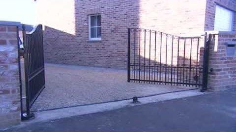 Igea - Electromechanical automation systems for swing gates (EN)