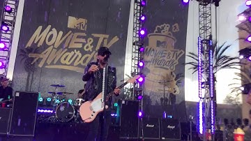 All Time Low - Last Young Renegade [hailing] MTV Movie and TV Awards