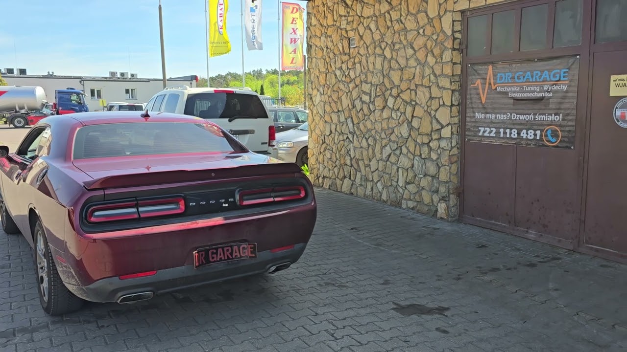 Dodge Challenger 3.6 V6 wydech aktywny (active exhaust) by DR Garage