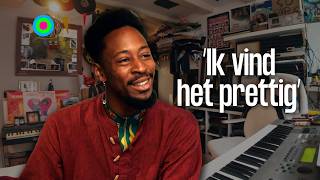 Musician Jaïr lives in the heart of Amsterdam in 12m2 | BinnensteBuiten S11#173 | KRO-NCRV