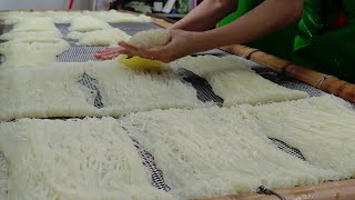 видео: Как делают рисовую лапшу,Навыки приготовления рисовой лапши-тайваньская уличная еда картинка: Как делают рисовую лапшу,Навыки приготовления рисовой лапши-тайваньская уличная еда