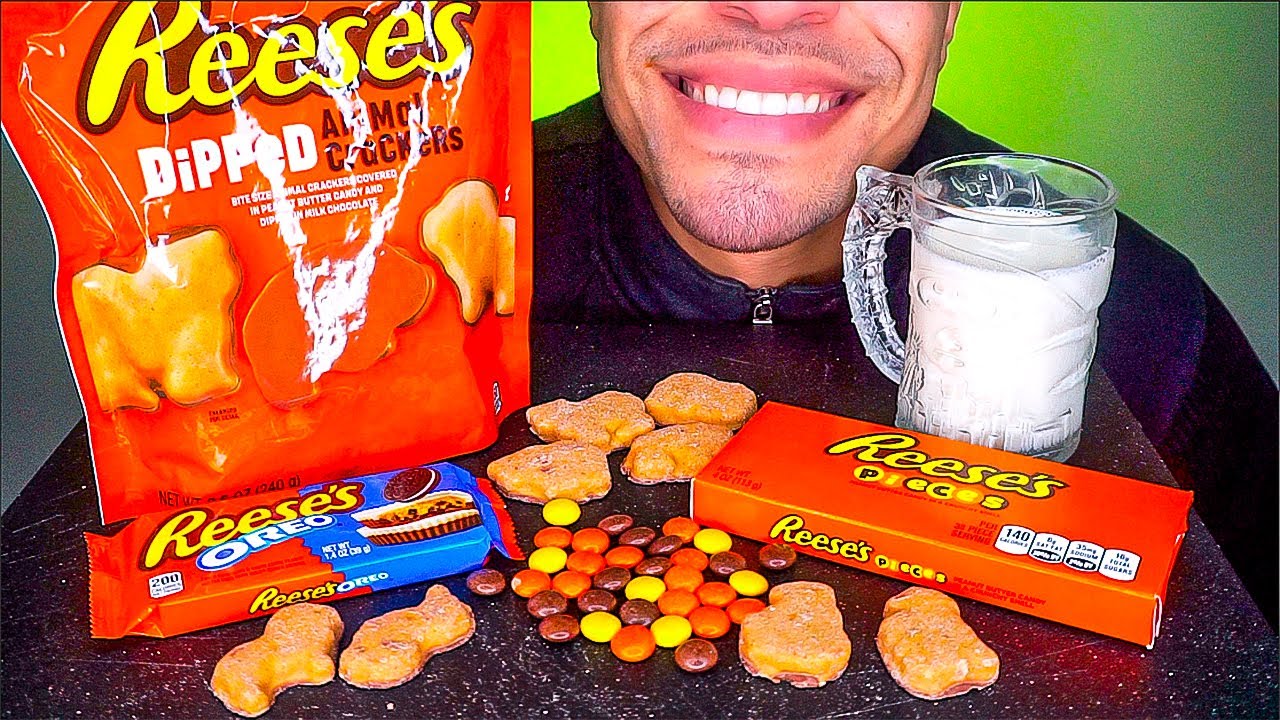 REESE'S CHOCOLATE DIPPED ANIMAL CRACKERS OREO PEANUT BUTTER CUPS PIECES WITH MILK ASMR EATING SOUNDS