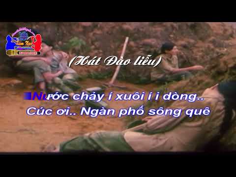 CÚC ƠI ĐỒNG ĐỘI CHỜ EM - Karaoke