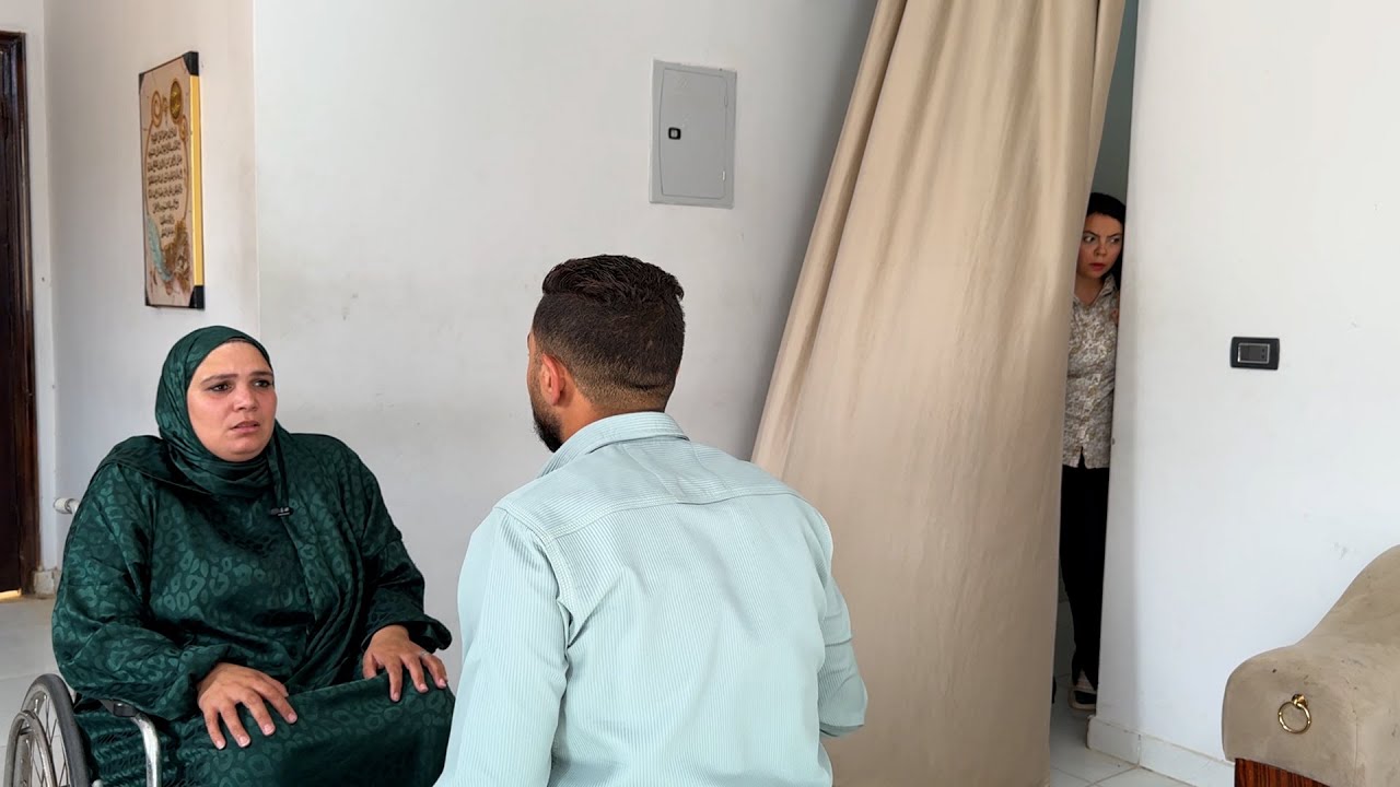 بنت بتحب امها فلم قصير