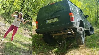 Off Road With Family In A Jeep XJ, Enjoying Nature And Tour Of Abandoned House