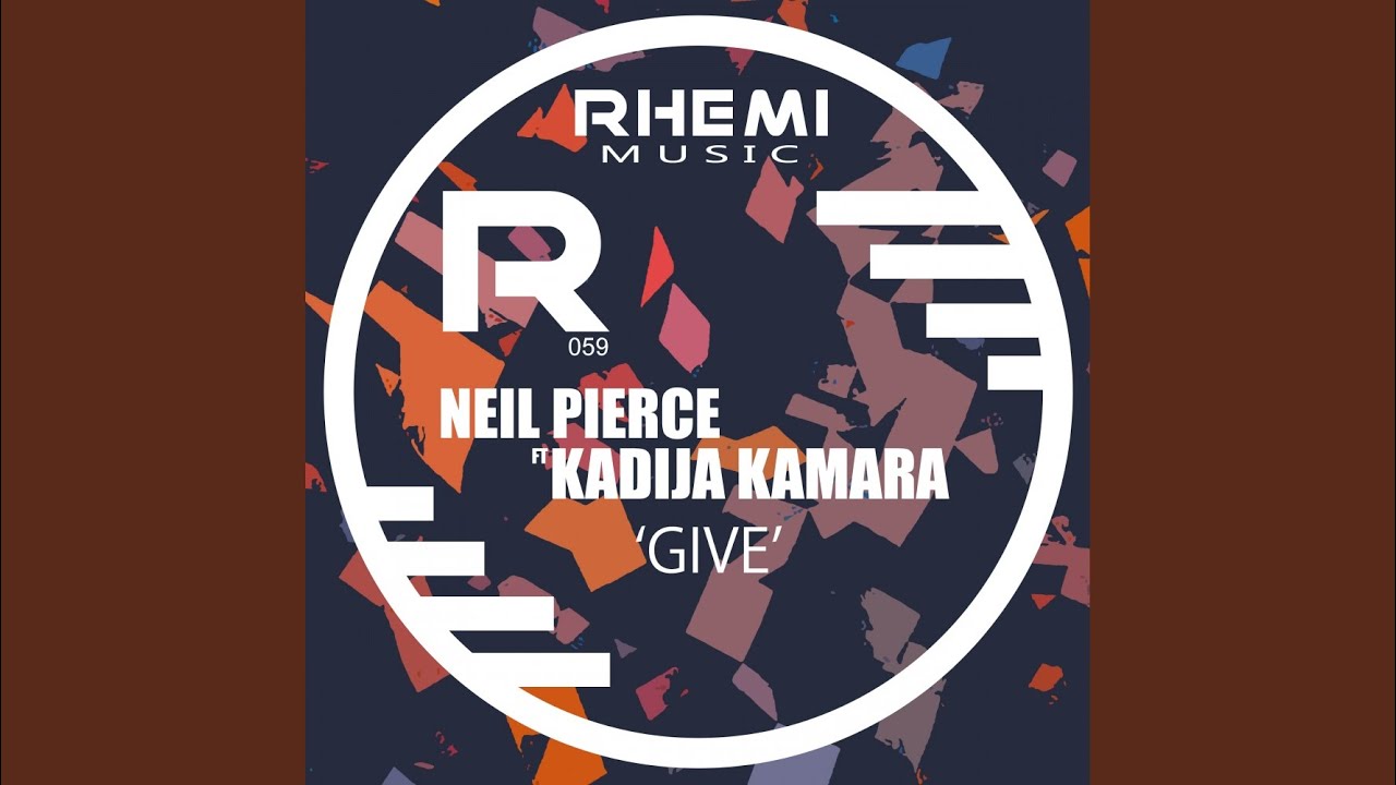 在 YouTube 上觀看「Give (Radio Edit)」