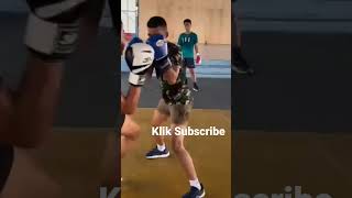 Atlet Muaythai Pemula vs Petinju Pemula Dalam Latihan @Amora889