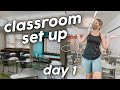 CLASSROOM SET UP VLOG DAY 1 | First Year Teacher
