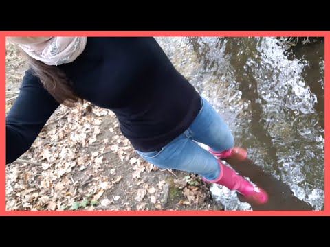 338 - Meine rosa Crocs Gummistiefel im Wald und Bachlauf  | MissSweetMystery