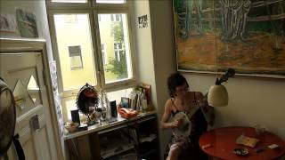 Video thumbnail of "Loone - Silky (acoustic, Berlin kitchen session)"