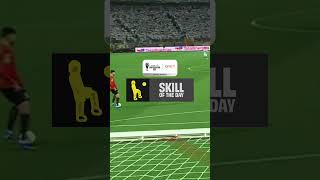 Hocine Dehiri’s footwork claims the @QNetOfficial #SkillOfTheDay. 👏#TotalEnergiesCAFCC