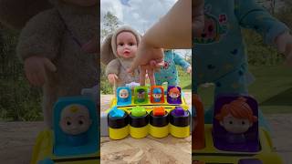 Perfect Fun Cocomelon Pop n Play Pals