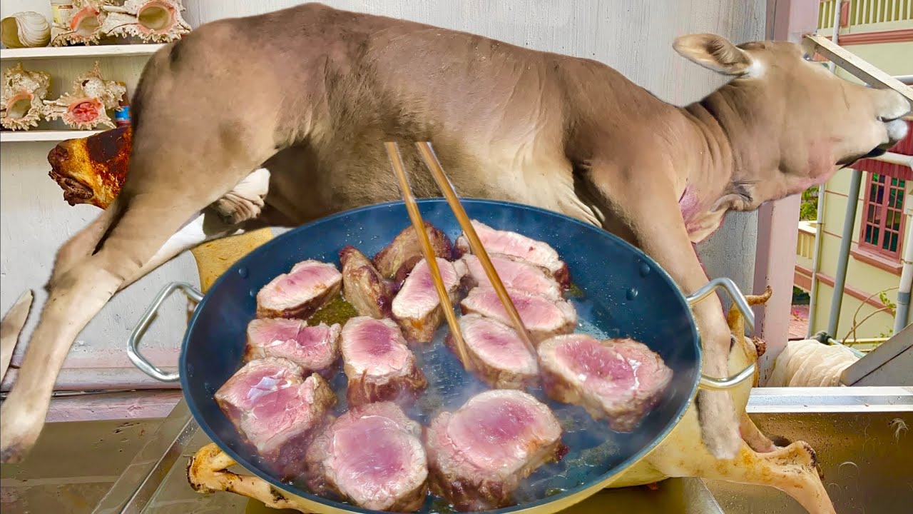 Pan-fried beef tenderloin with black pepper sauce // Asian chef