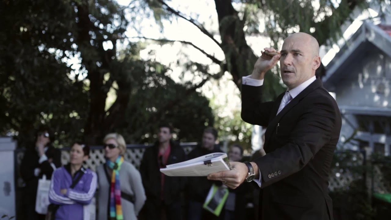 Meet Dean Jarman and the team at Ray White Paddington.