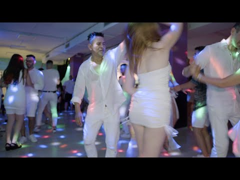 Luis Eugeni - Extraño El Sonido De Tu Voz  ( Official Lyrics Video )