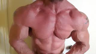Mature Muscle Daddy Andy Anabolic