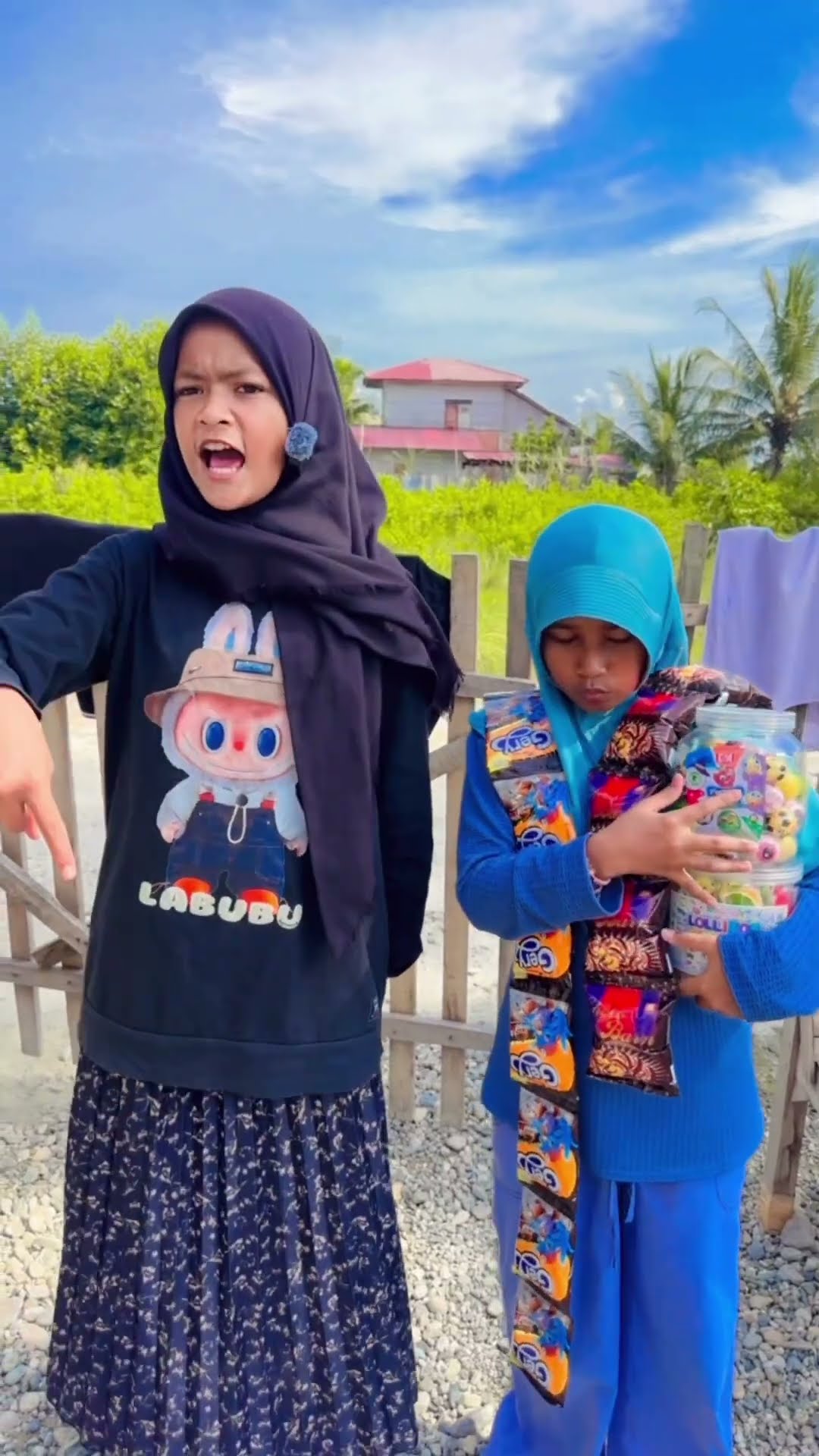 Gak mau kalah ??