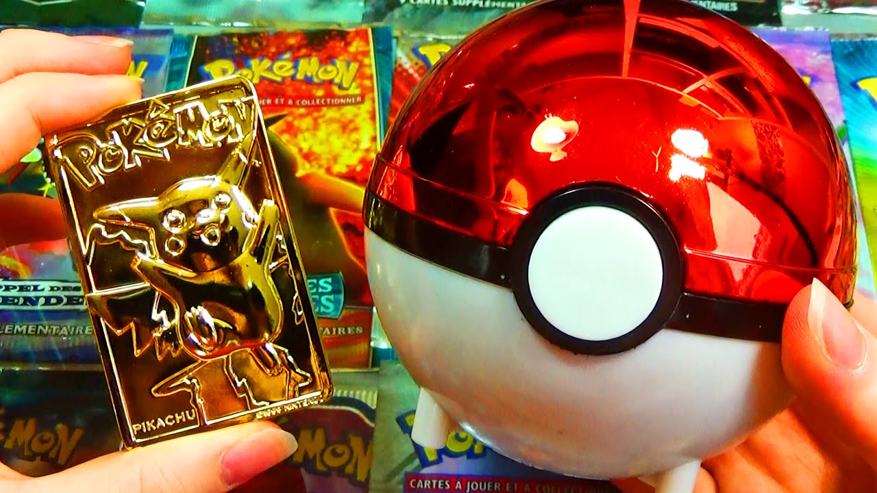 Ouverture d'une Pokéball SURPRISE PIKACHU - UNE CARTE POKEMON EN OR