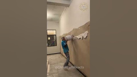 When Workers Make It Look Way Too Easy! 👏 #30 #Bella, #Construction, #Workers, #Fails, #Funny