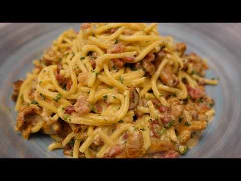 Видео: Домашние Спагетти с Лисичками в сливочном соусе / Homemade Spaghetti with Chanterelles